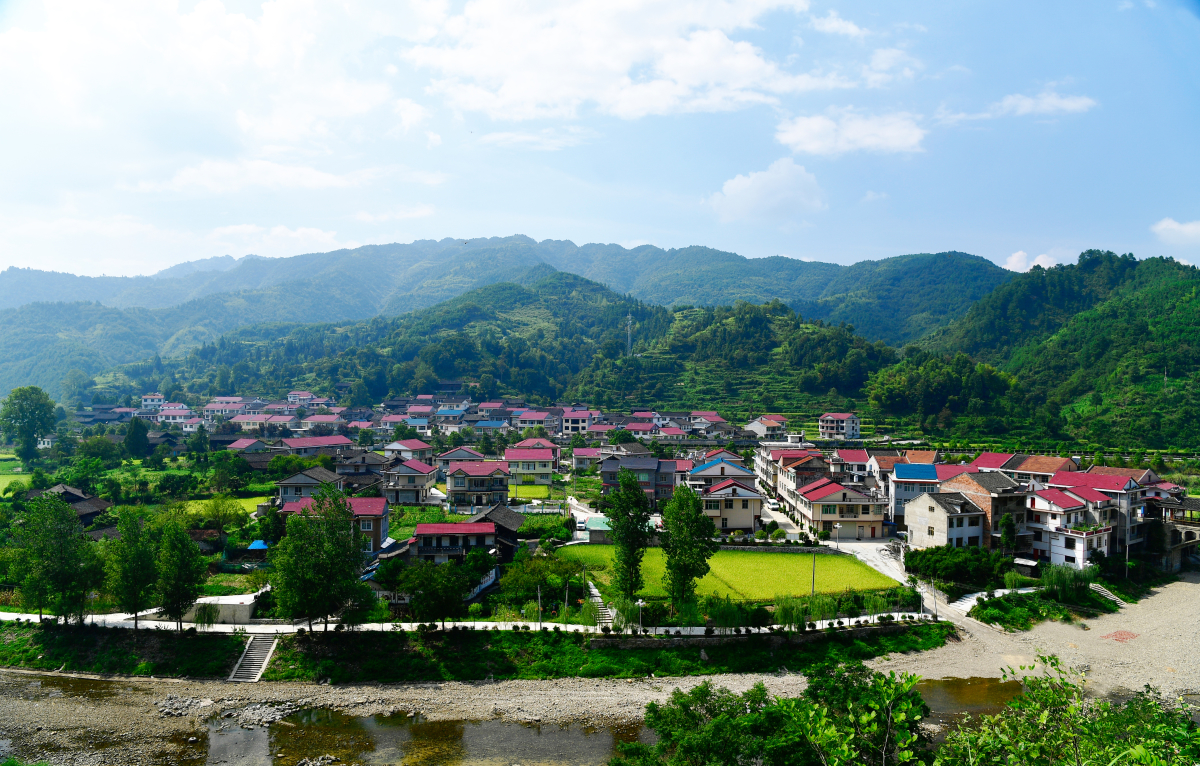 美翻了我的村第85期 | 湖南省新晃侗族自治縣柳寨村：依山傍水 秀美鄉(xiāng)村